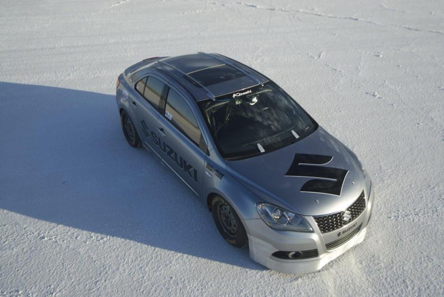  Suzuki Kizashi Bonneville Special 2010 года  (фото 5 из 18)